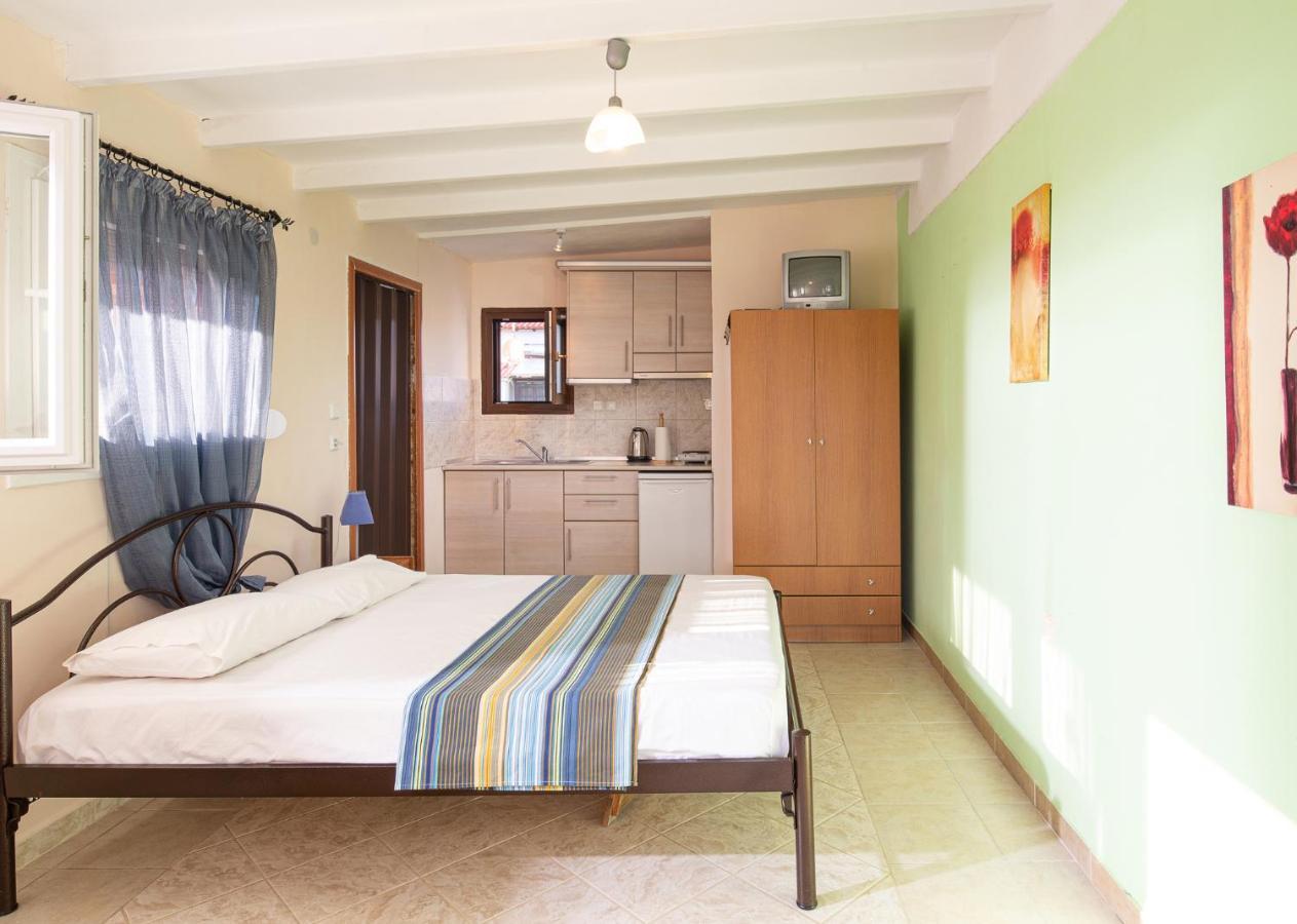 Agatha House Aparthotel Valti Ngoại thất bức ảnh