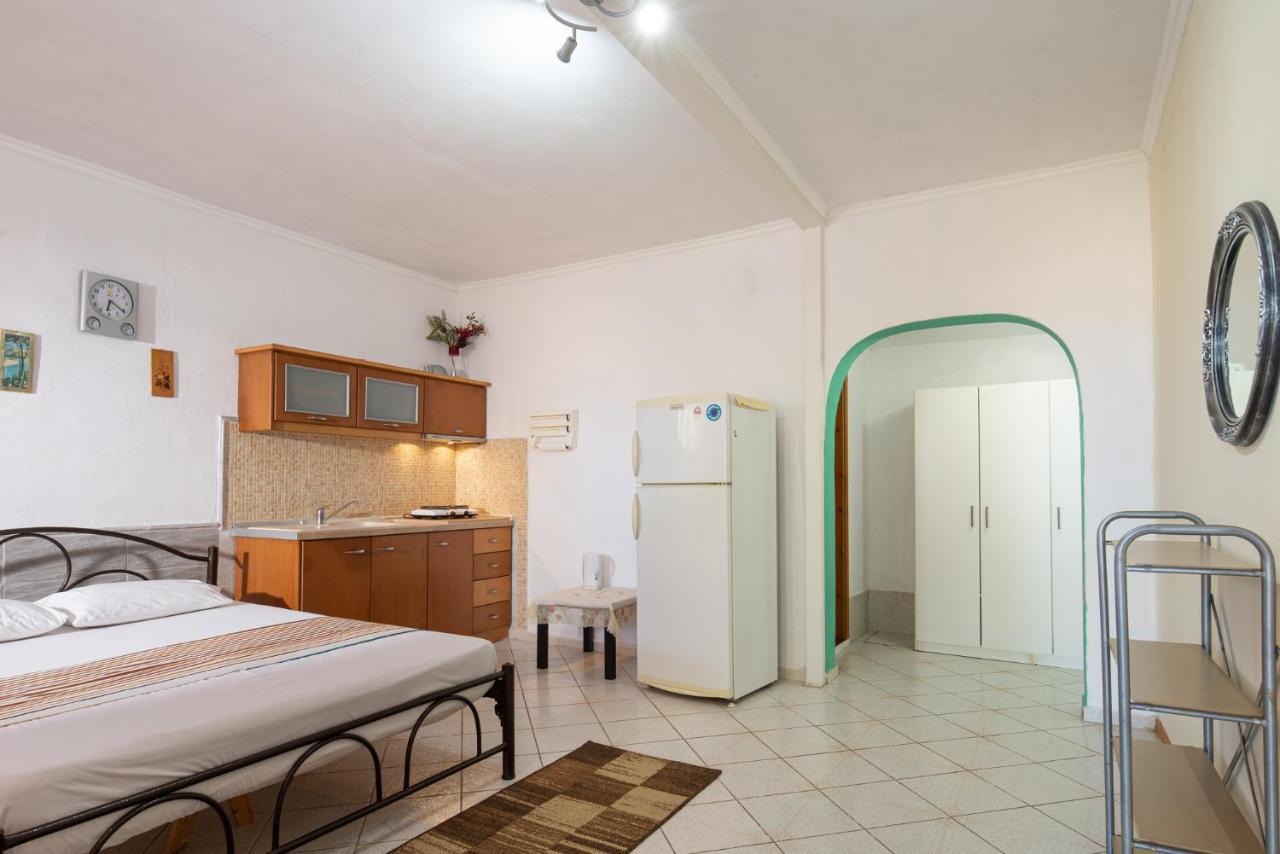 Agatha House Aparthotel Valti Ngoại thất bức ảnh