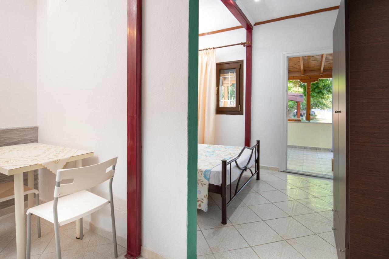 Agatha House Aparthotel Valti Ngoại thất bức ảnh